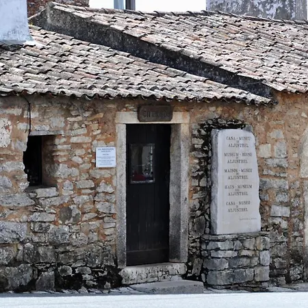 Ribeiro Отель 2*